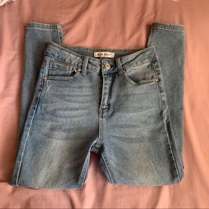 High Waisted Jeans